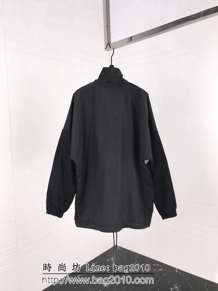 BALENCIAGA巴黎世家 18秋冬 logo印花拼 OS版型 牛仔風衣外套 情侶款 ydi1941
